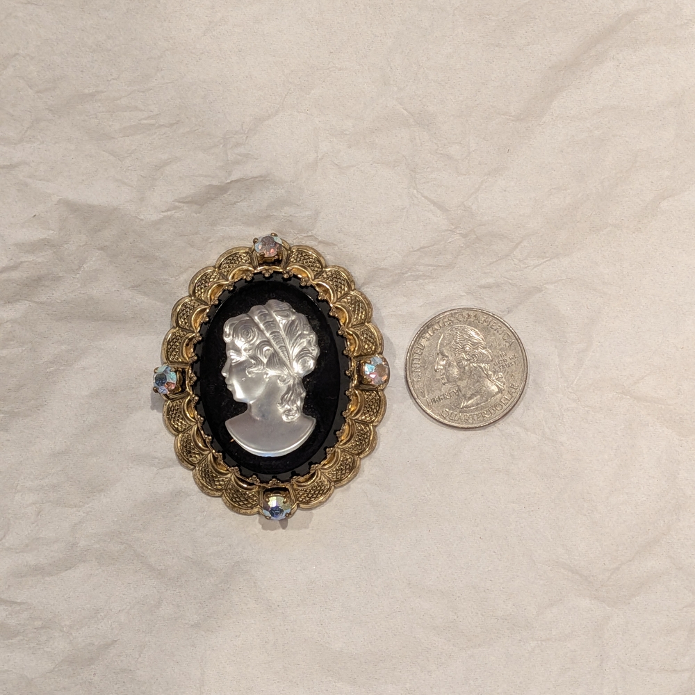 Vintage Cameo Brooch Pendant in Gold Tone with Black Resin